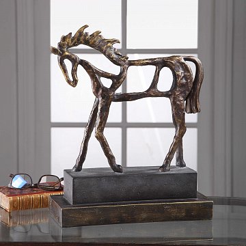 Статуэтка Titan Horse